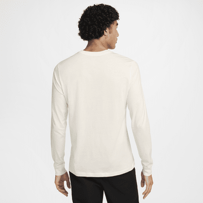 Nike Sportswear Club Long-Sleeve T-Shirt