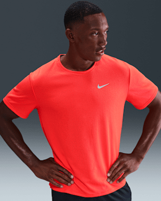 Мужские шорты Nike Miler Dri-FIT UV Short-Sleeve Top для бега