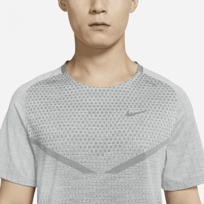 เสื้อวิ่งแขนสั้นผู้ชาย Nike Dri-FIT ADV TechKnit Ultra