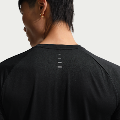 나이키 스트라이드 남성 드라이 핏 ADV 리얼트리® 반팔 러닝 탑