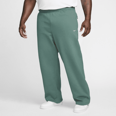 Pants de tejido Fleece con dobladillo abierto para hombre Nike Solo Swoosh