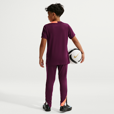 Nike Dri-FIT Strike Older Kids' Short-Sleeve Football Top