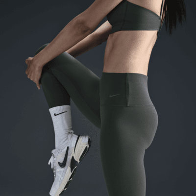 Mallas de 7/8 de tiro alto de sujeción suave para mujer Nike Zenvy