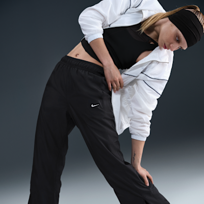 Nike Sportswear Classic Women's Mid-Rise Open-Hem Trousers