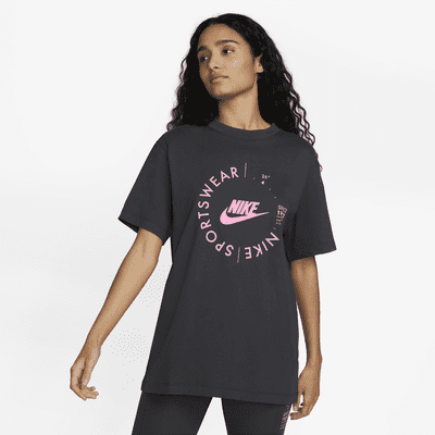 Nike Sportswear Camiseta Utility deportiva - Mujer. Nike