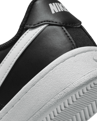 Nike Court Royale 2