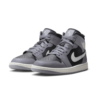 Air Jordan 1 Mid Women's Shoes. Nike JP