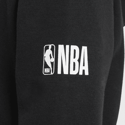 Μπλούζα με κουκούλα Nike NBA Σικάγο Μπουλς Club Fleece Essential για μεγάλα αγόρια