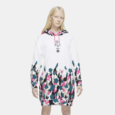 nike sportswear essential women's fleece