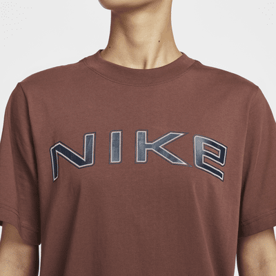 Nike Sportswear Women's Loose Short-Sleeve Graphic T-Shirt