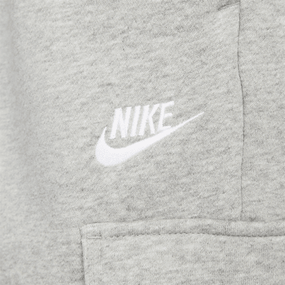 Pants de entrenamiento cargo oversized de tiro medio para mujer Nike Sportswear Club Fleece