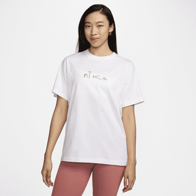 Nike Sportswear 女款 T 恤