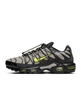 nike armax plus