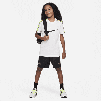 Nike Sportswear Repeat Older Kids' (Boys') T-Shirt