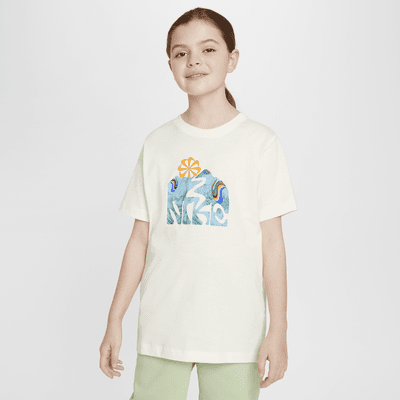 Nike Sportswear Older Kids' T-Shirt