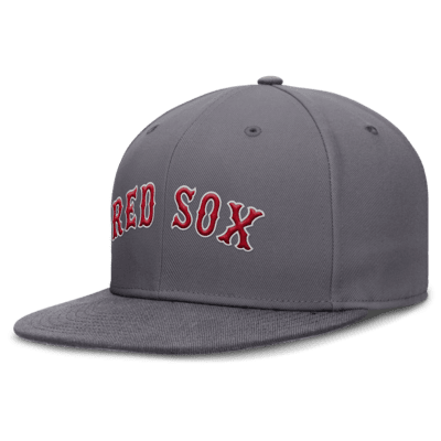 Boston Red Sox True Men's Nike Dri-FIT MLB Fitted Hat