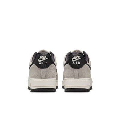 Buty męskie Nike Air Force 1 '07 LV8