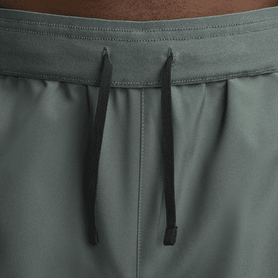 Nike Challenger Pantalón corto Dri-FIT versátil de 23 cm sin forro - Hombre