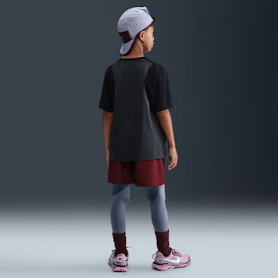 Nike Sportswear Multi Dri-FIT T-Shirt (ältere Kinder, Jungen)