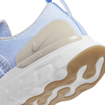Nike Phantom Run 2 Women's Road Running Shoes