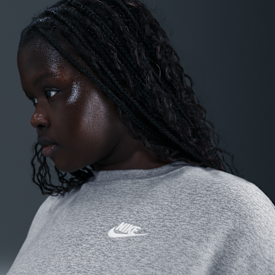 Nike Sportswear Club Fleece Women's Loose Crew-Neck Sweatshirt (Plus Size)