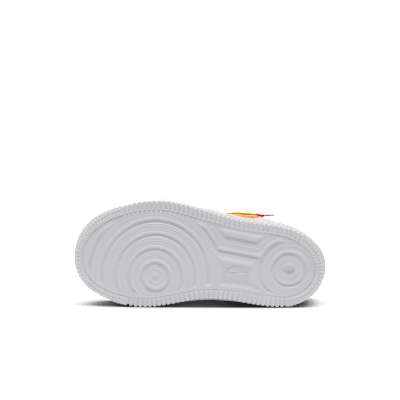Nike Force 1 Low LV8 EasyOn Little Kids' Shoes