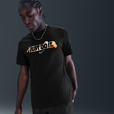 Nike Men's T-Shirt
