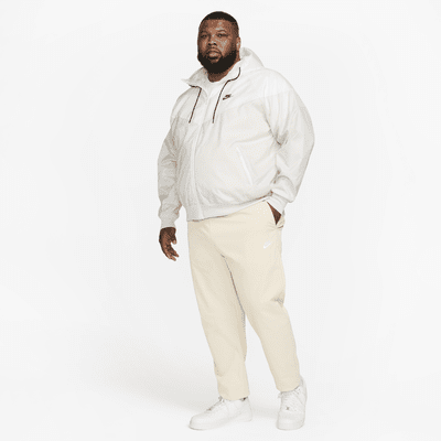 Pants entallados de tejido Woven para hombre Nike Club