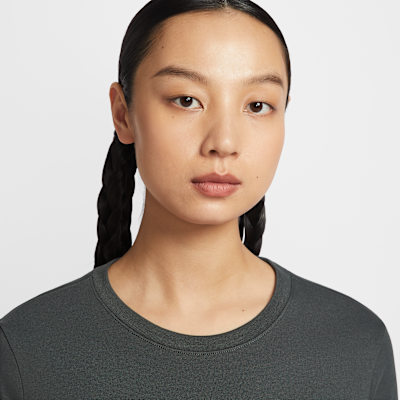 Nike Women's Long-Sleeve Running T-Shirt