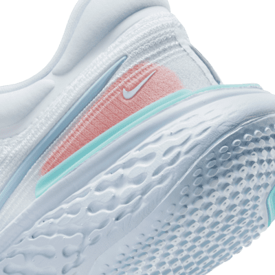 Tenis de correr en carretera para mujer Nike Invincible