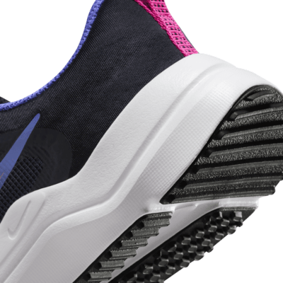 Tenis de correr en carretera para niños grandes Nike Downshifter 12