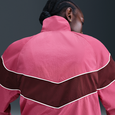 Veste à zip tissée ample UV Nike Windrunner pour femme