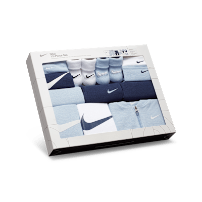 Caja de regalo de 12 piezas para bebé Nike 12-Piece Gift Set. Nike.com