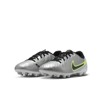 Calzado de fútbol low para terreno duro para niños talla pequeña/grande Nike Jr. Tiempo Legend 10 Academy