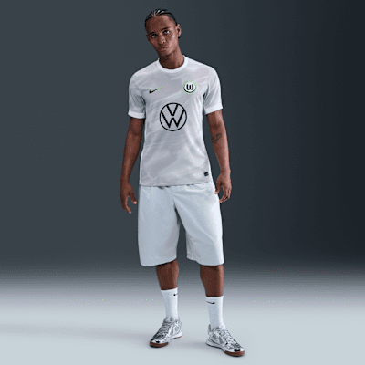 Haut de foot à manches courtes Replica Nike Dri-FIT VfL Wolfsburg 2025/2026 Stadium Extérieur pour homme