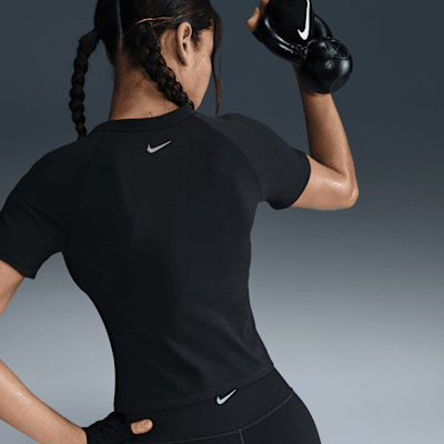 Playera de manga corta Dri-FIT cropped para mujer Nike One Fitted