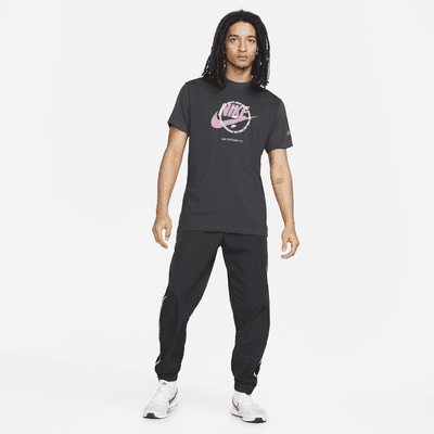 Nike Sportswear Men's Graphic T-Shirt. Nike ZA