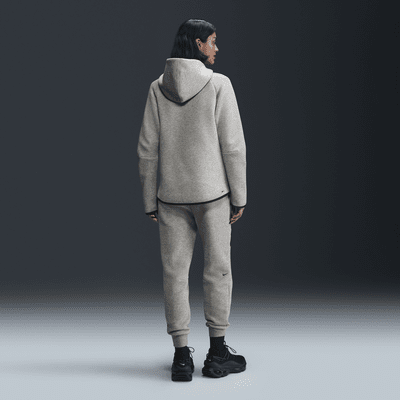 Nike Sportswear Tech Fleece Windrunner-hættetrøje med lynlås til kvinder