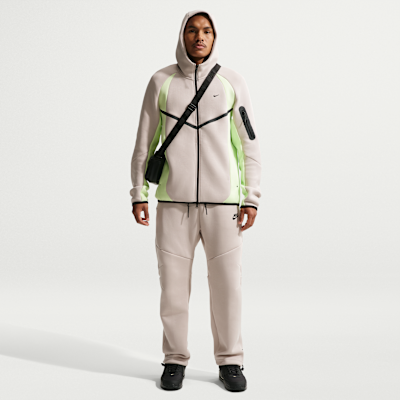 Chamarra Windrunner para hombre con tecnología Nike Tech de tejido Fleece con cierre completo y bloques de color