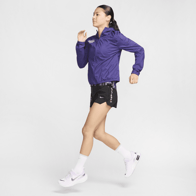 Chamarra de correr para mujer Nike Impossibly Light