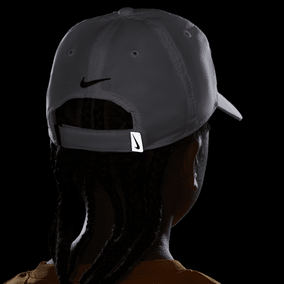 Gorra para niños talla pequeña Nike Essentials