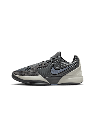 Nike  sneaker 
