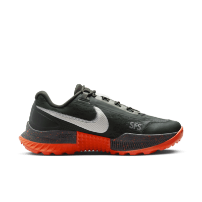 Tenis para el aire libre Elite para hombre Nike React SFB Carbon Low