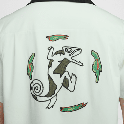 Nike SB Kurzarm-Bowler-Skateshirt mit Knöpfen