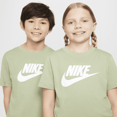 Playera para niños talla grande Nike Sportswear