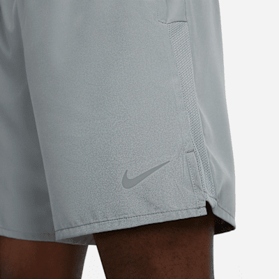 Nike Challenger-Dri-FIT-2-i-1-løbeshorts (18 cm) til mænd