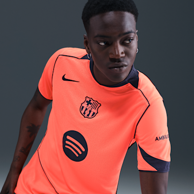 FC バルセロナ 2025/26 スタジアム サード メンズ ナイキ Dri-FIT トータル 90 サッカー レプリカ ユニフォーム