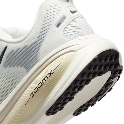 Nike Vomero 18 Women's Road Running Shoes (Extra Wide)