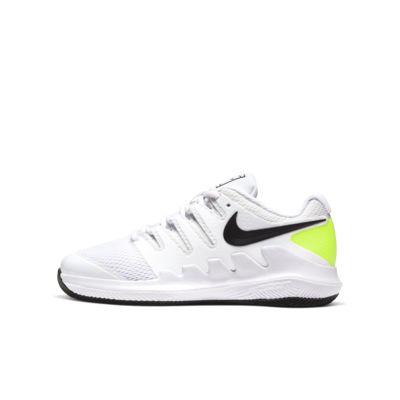 kids black tennis shoes