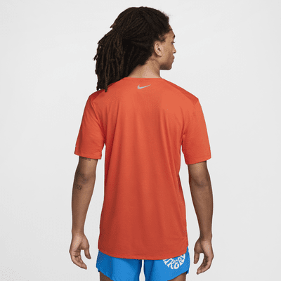 Playera de correr de manga corta Dri-FIT para hombre Nike Rise 365 Run Energy